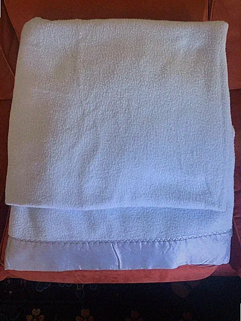 Fieldcrest Blanket Touch Of Class Blue Acrylic Waffle Weave 88x90 Satin Vtg //~~