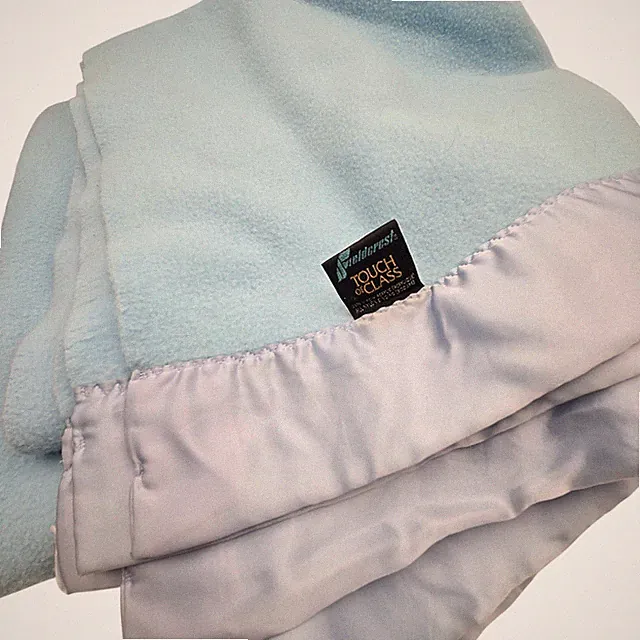 Flawed Vtg Fieldcrest Touch of Class Blue Acrylic Blanket Nylon Satin Trim USA
