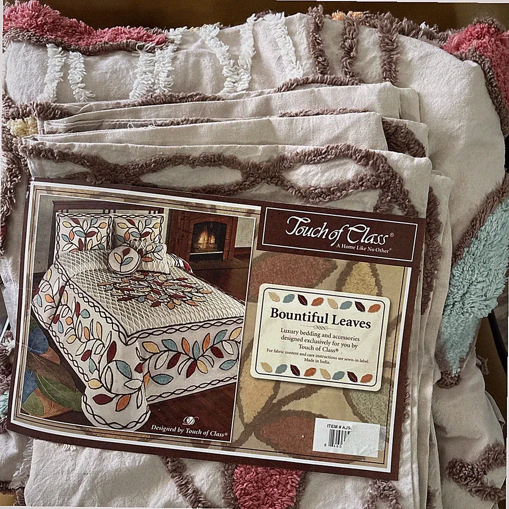 Touch Of Class Chenille Bountiful Leaves Queen Bedspread Pillowcases Neutral