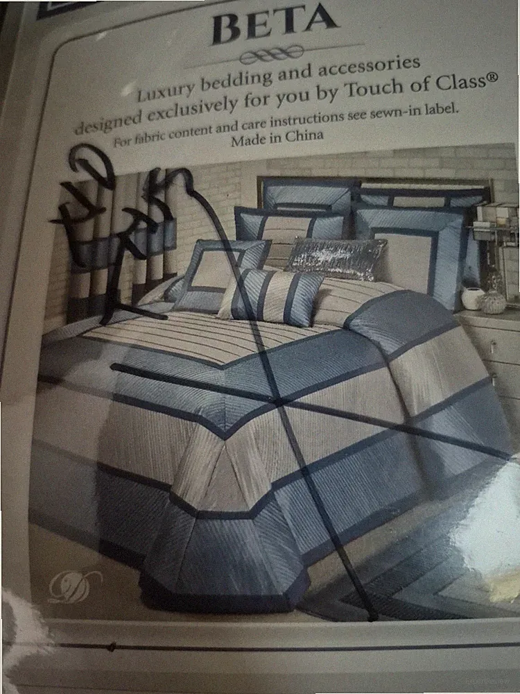 Unused Touch of Class Blue Shadow King Bedspread With 2 Shams Included